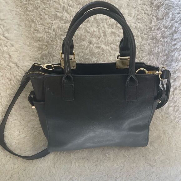 Big Buddha synthetic  smalblack satchel/ crossbody bag with gold tone hardwares. - Picture 6 of 12